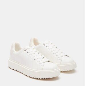 Steve Madden Catcher White Women's Size 11
